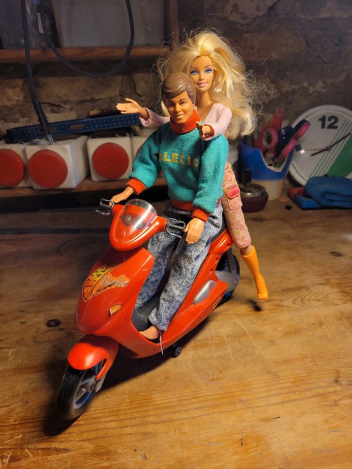 Vends lot barbie et ken vintage , voiture et scooter - photo numéro 6