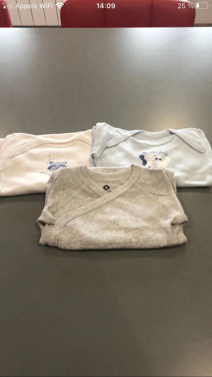 Lot de 3 bodys 6 mois
