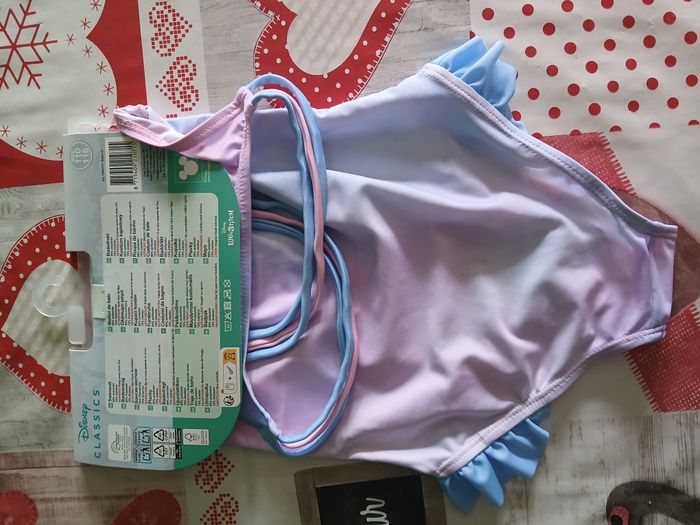 Maillot de bain stitch et angel 110/116 5 ans / 110 cm·Neuf avec étiquette·Stitch - photo numéro 2