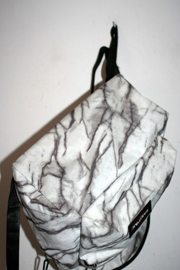 Sac à dos EastpaK Padded marble - photo numéro 6