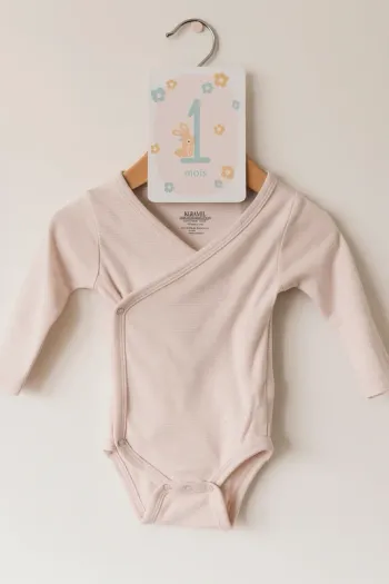 Body cache coeur manches longues Kiabi Taille 1 mois