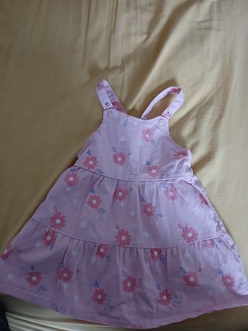 Robe à bretelle pour l'été pour fille