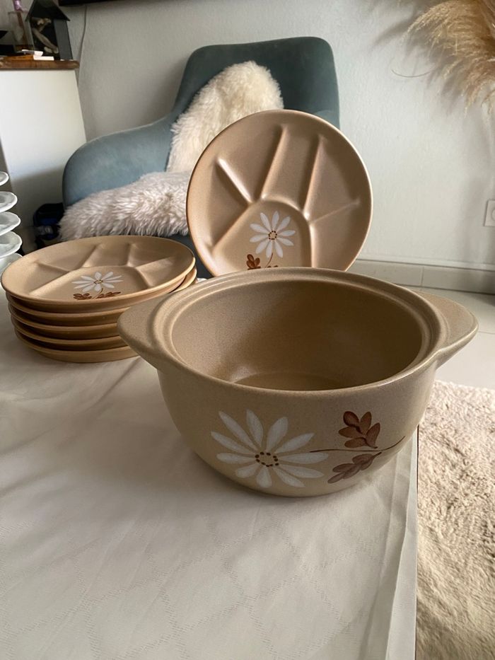 Service à fondue vintage Saint- Amand - modèle Automne - 6 assiettes + soupière - état excellent