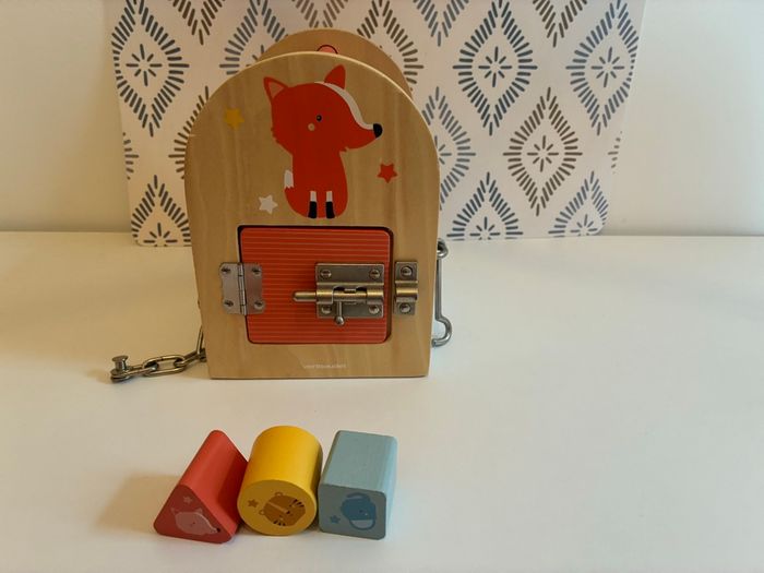 Cube activités avec différentes fermetures - photo numéro 2