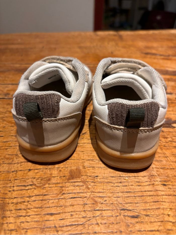 Chaussures basket enfant taille 24 - photo numéro 2