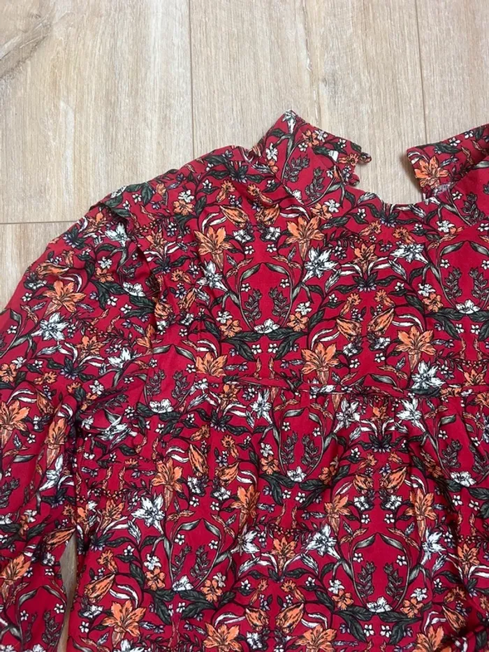 Blouse rouge fleurie - photo numéro 2