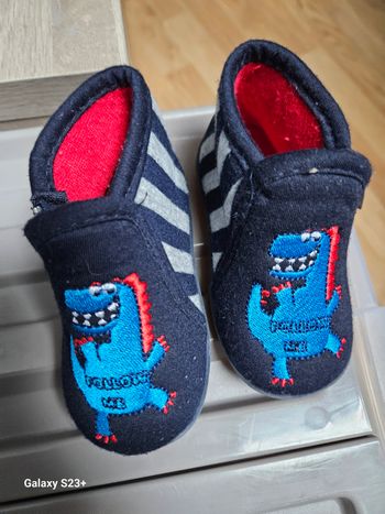 Chaussons taille 20