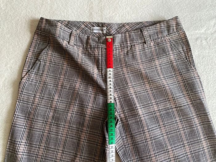 Short bermuda C&A clockhouse Gris beige noir à carreaux taille 42 - photo numéro 14