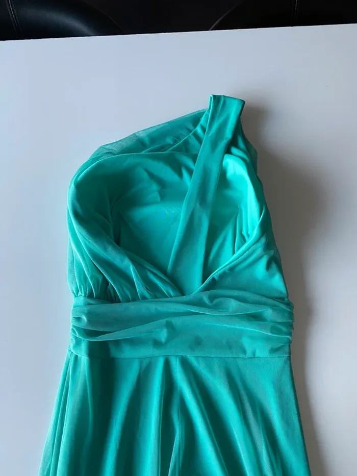 Robe de soirée - photo numéro 2