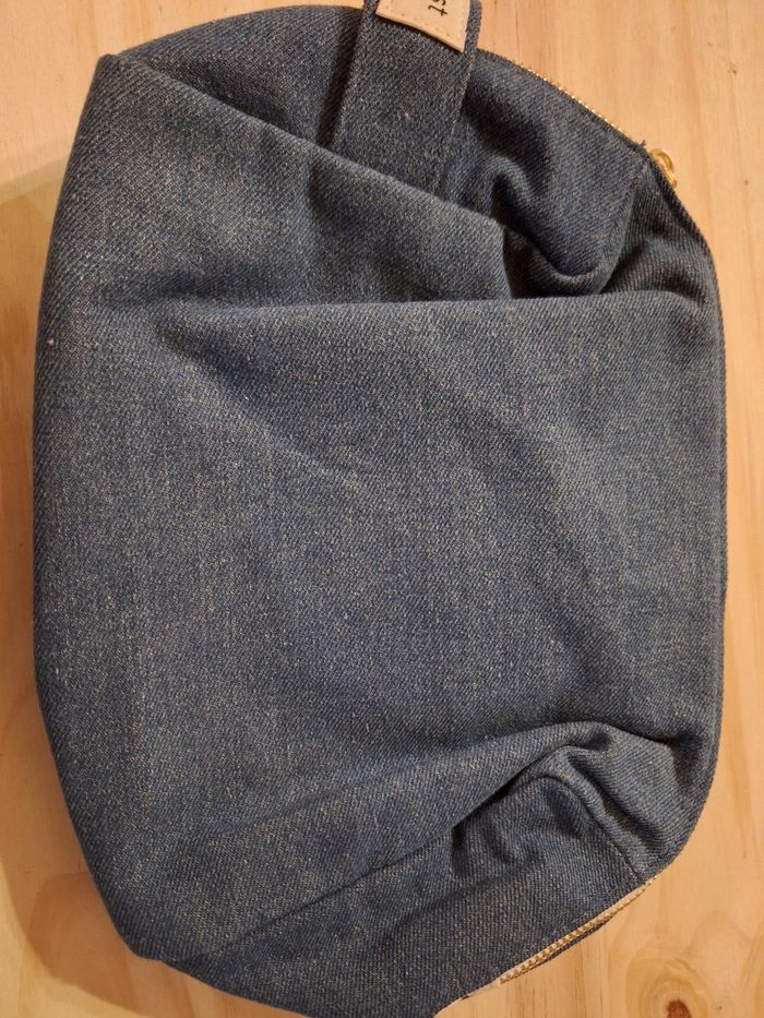 Trousse a vernis ou toilette en jeans manicurist paris