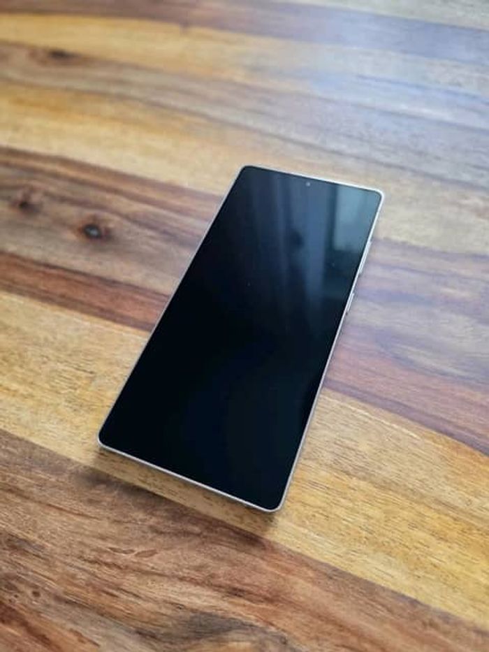 Samsung Galaxy S25 Ultra 256 Go 5G débloqué gris titane, neuf - INUTILISÉ - photo numéro 4