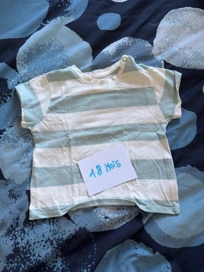 Lot de 8 T-shirt, taille 18 mois. - photo numéro 4