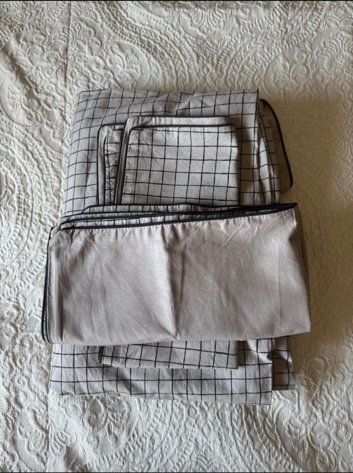 Couverture de couette + 2 tête d’oreiller