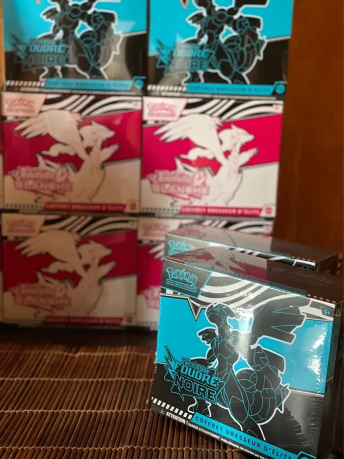 ETB – Pokémon – EV10.5 – Noire – Blanche - FR- scellé - photo numéro 2