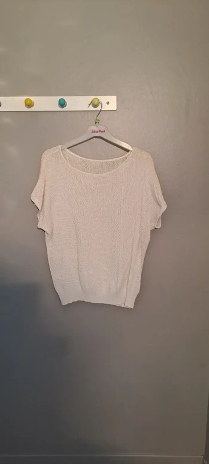 Débardeur blanc - Marque inconnue - Taille 40 - Bon état. - photo numéro 2