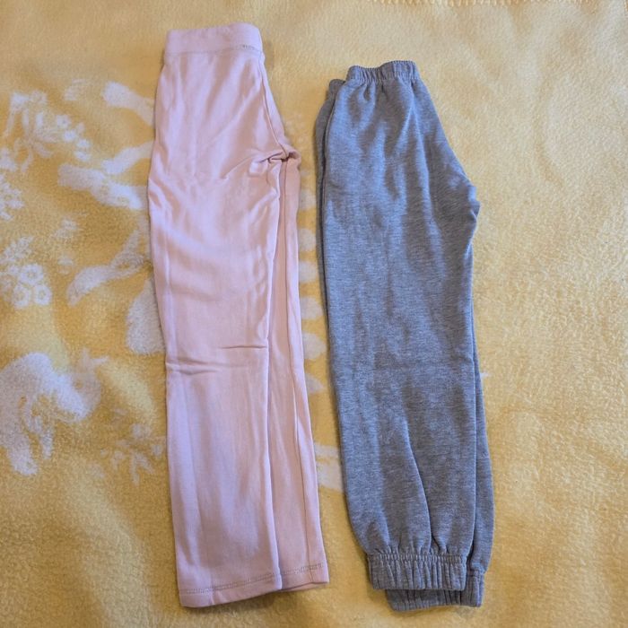 Lot joggings fille 8ans