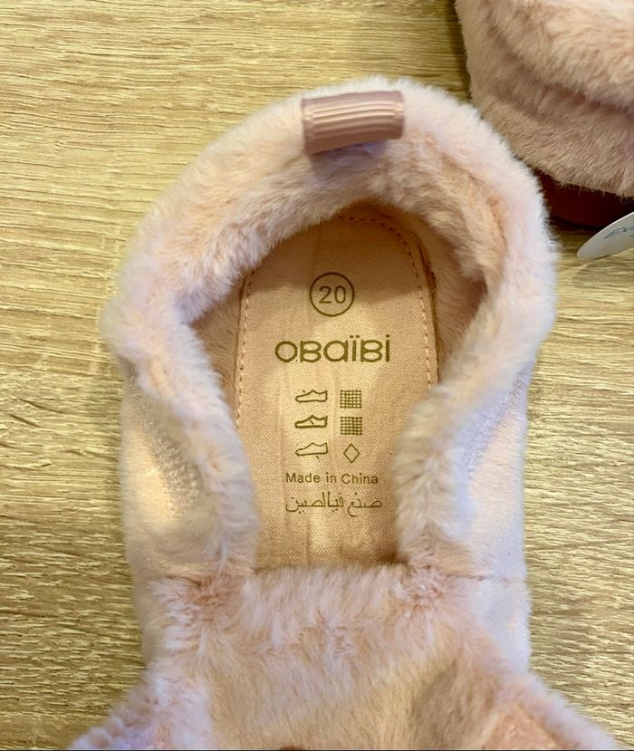 Chausson Obaïbi NEUF (taille 20) - photo numéro 6