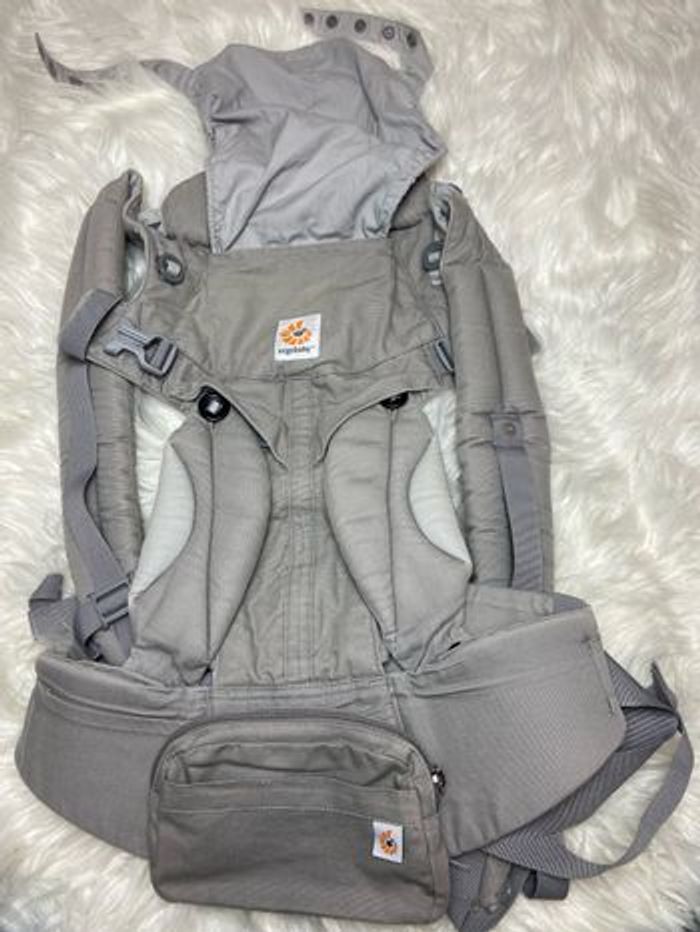 Porte bébé physiologique Ergobaby Omni 360