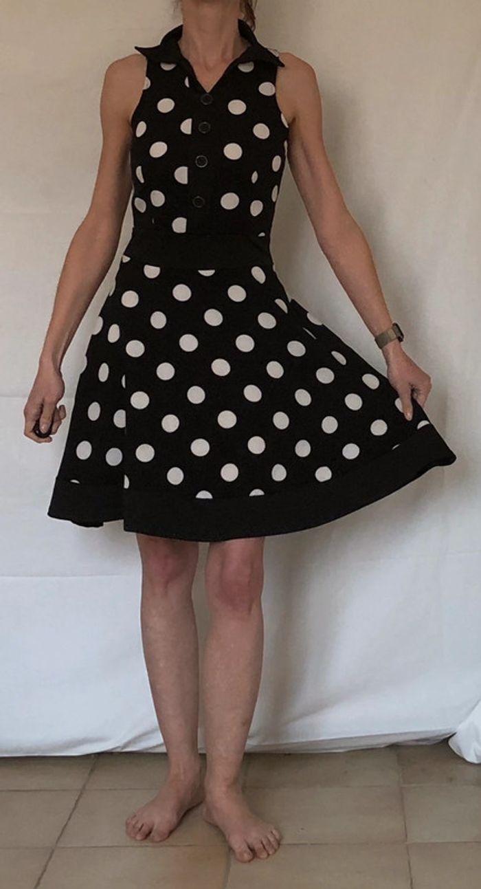 Robe sans manches noire à pois style vintage iHot taille 34 36 comme neuve - photo numéro 4