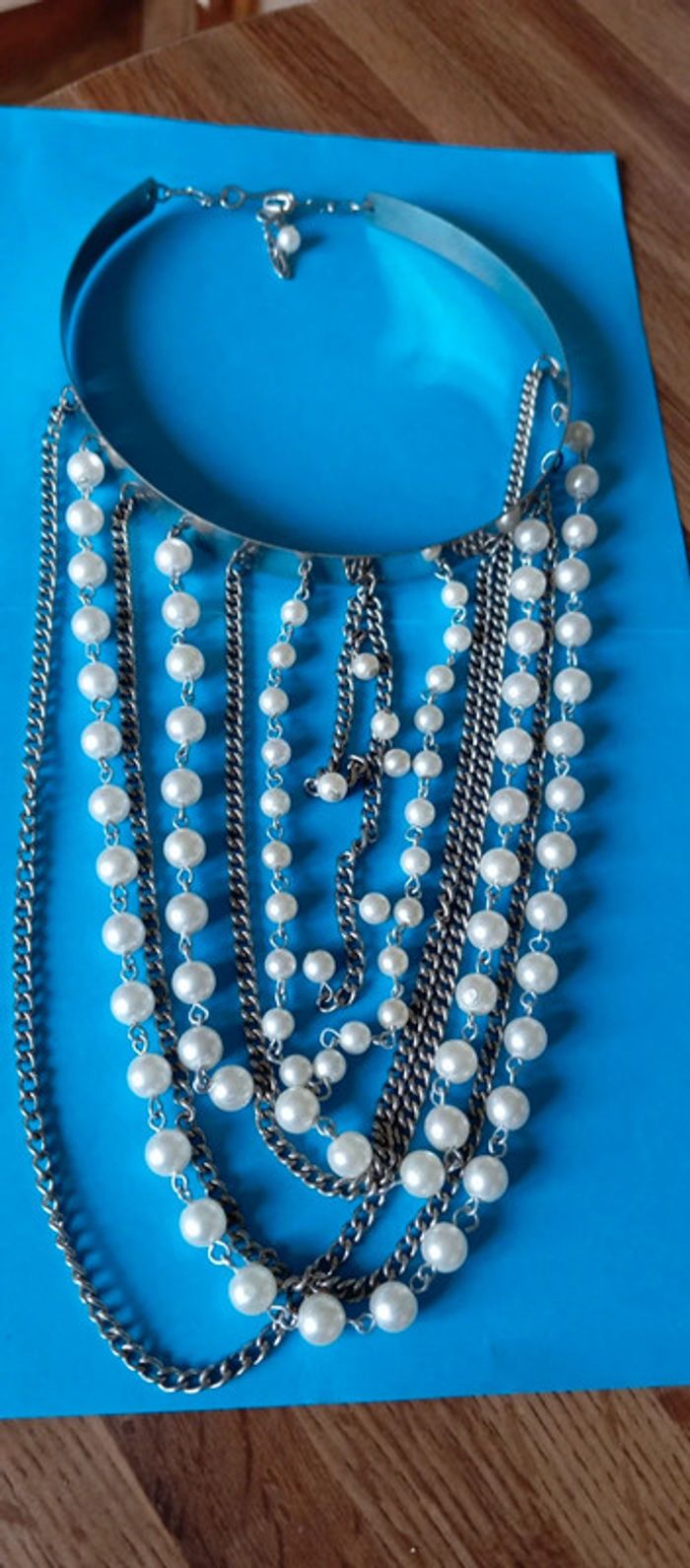 Rivière de perles sur ras du cou métal - photo numéro 2