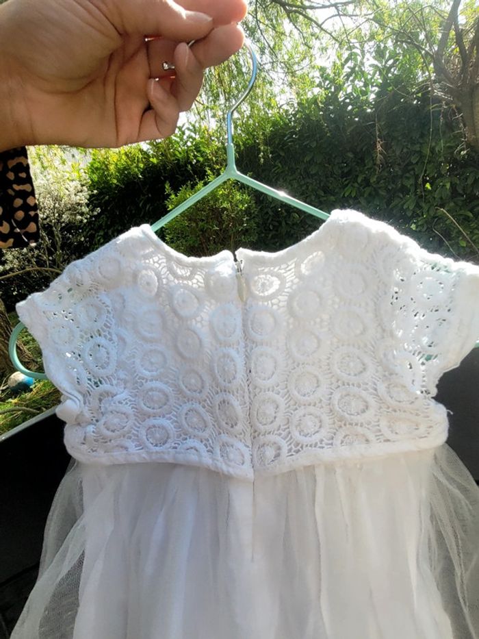 Robe blanche cérémonie 6 mois - photo numéro 2