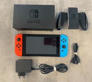 Nintendo Switch 32 GB