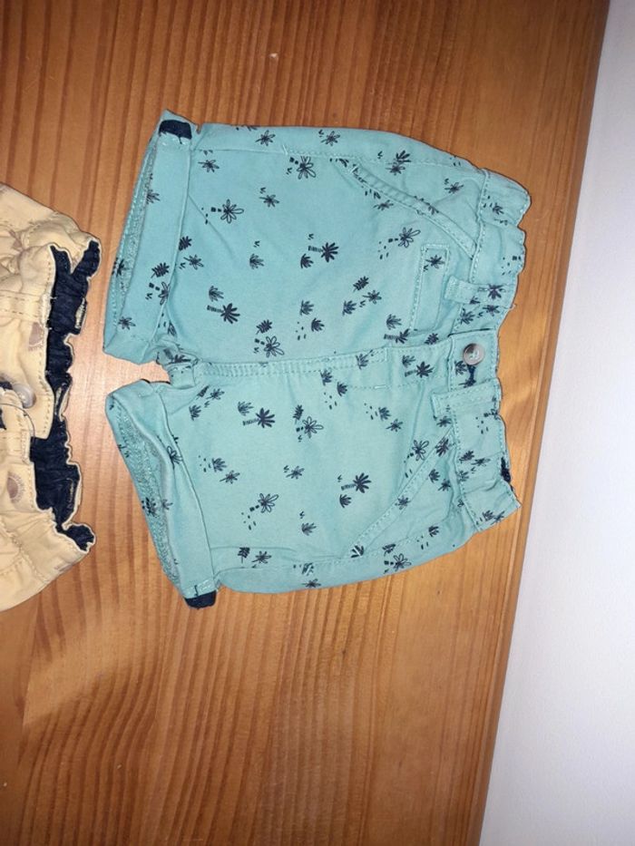 2 short Kiabi 12mois très bon état - photo numéro 2
