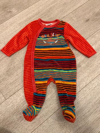 Pyjama, coloré chaud, six mois