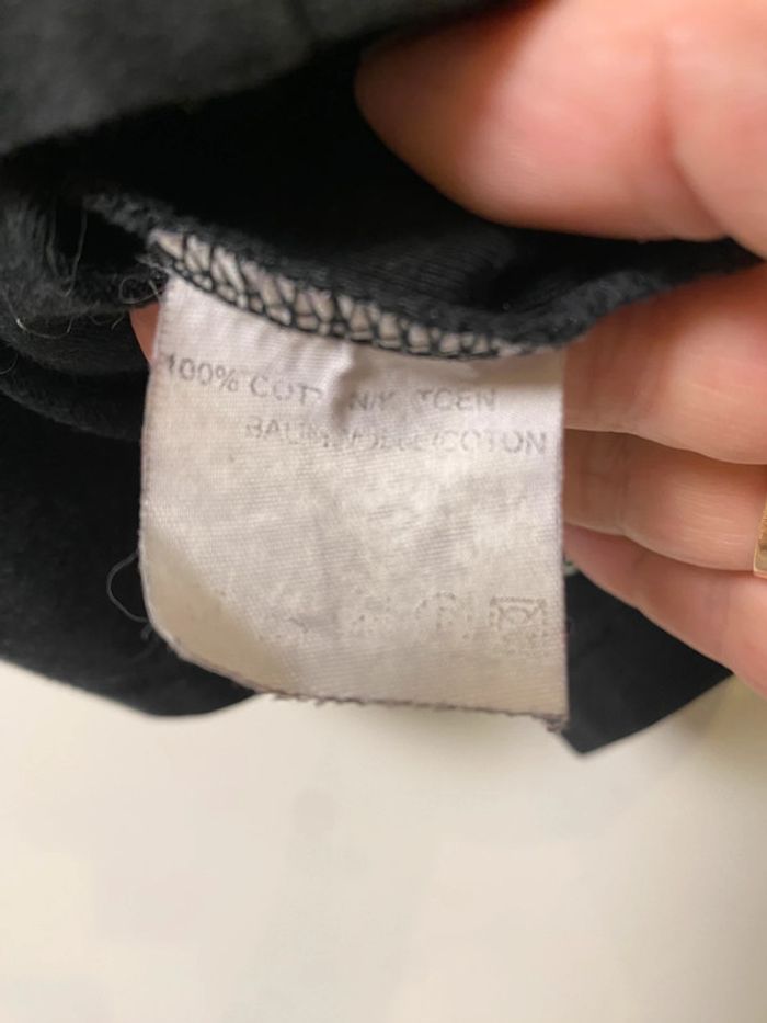 Joli haut noir à fleurs bleues M&S Mode taille 40 - photo numéro 4