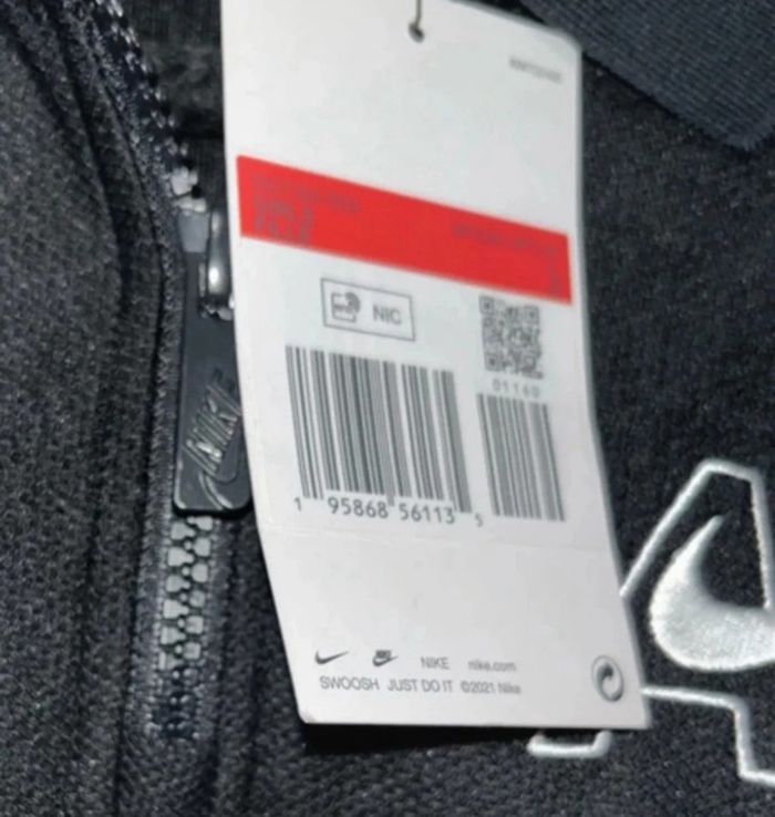 Robe polo Nike taille 14 ans - photo numéro 6