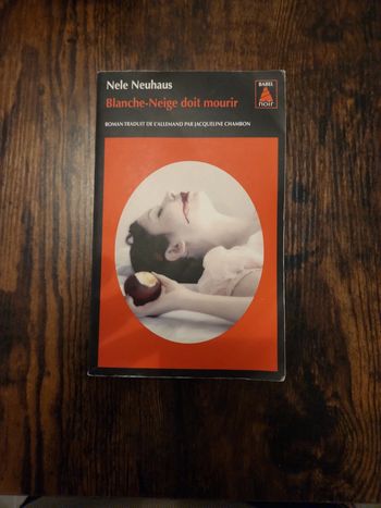 Livre : Blanche Neige doit mourrir