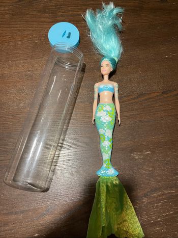 Poupée barbie sirène
