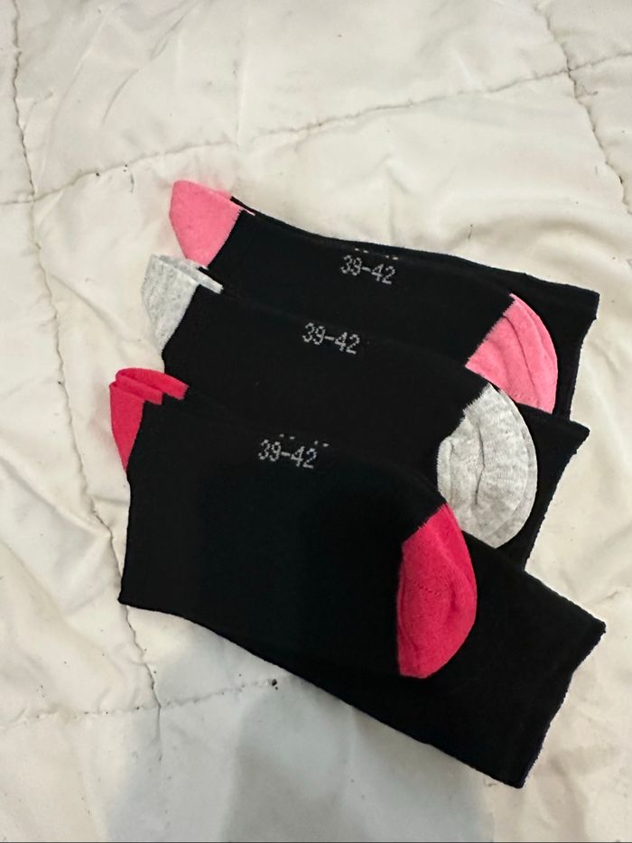 Lot de 3 paires de chaussettes neuves 39/42