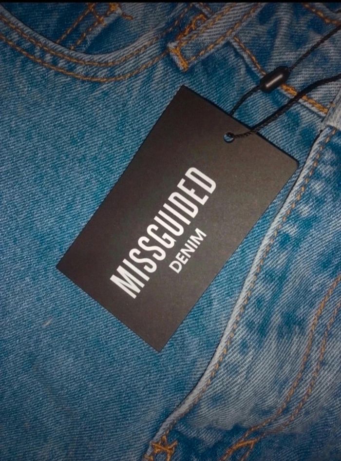 Short neuf - photo numéro 5