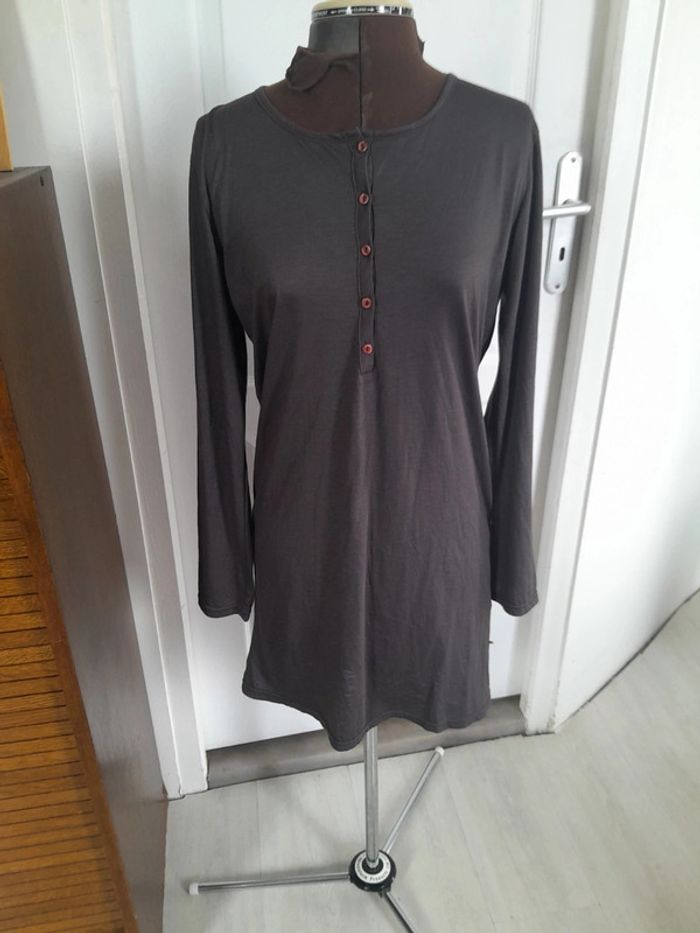 Robe tee-shirt shirt Et vous en très bon état