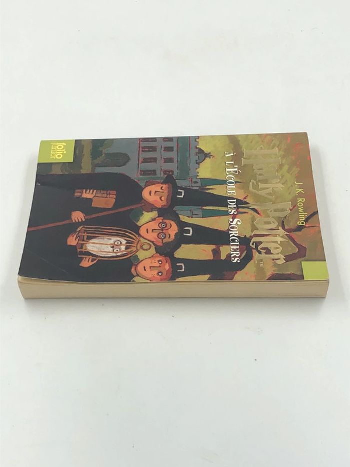 Livre Harry Potter à l’école des sorciers J.K Rowling très bon état - photo numéro 4