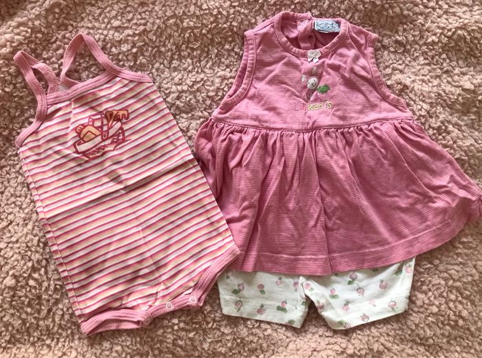 Lot 2 barboteuses robe