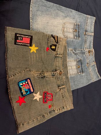 Lot mini jupes T 38 et 40, TBE