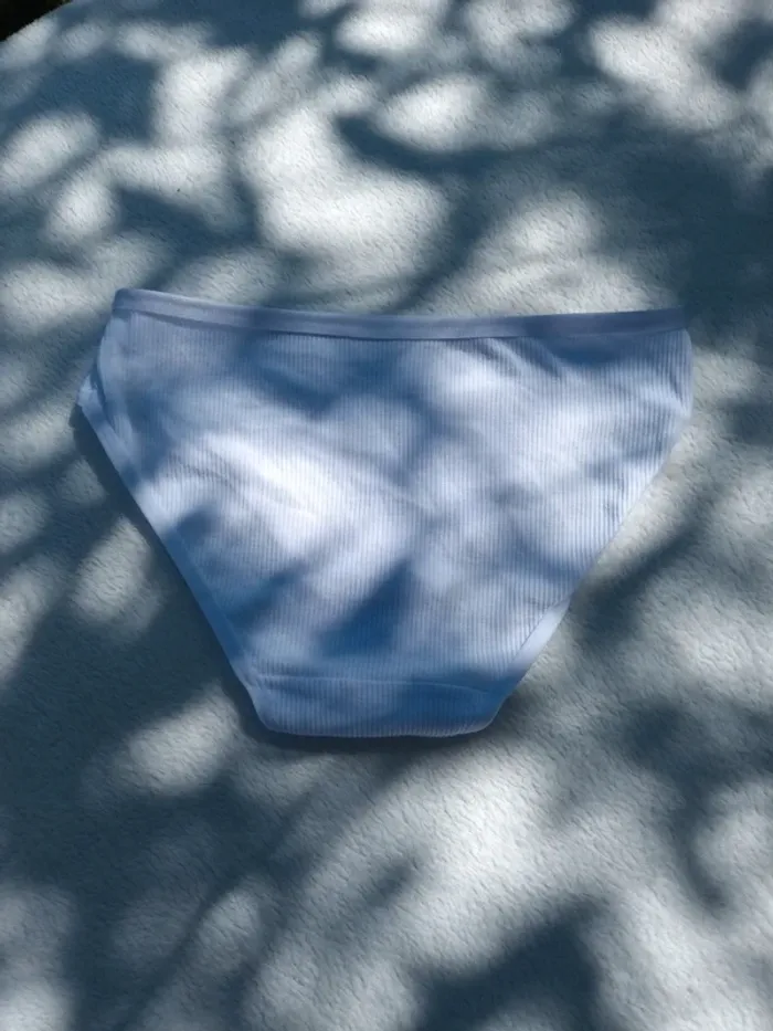 Culotte taille m neuf - photo numéro 2
