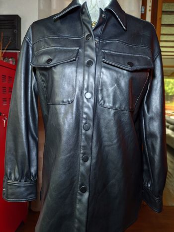 Veste chemise similicuir en très bon état