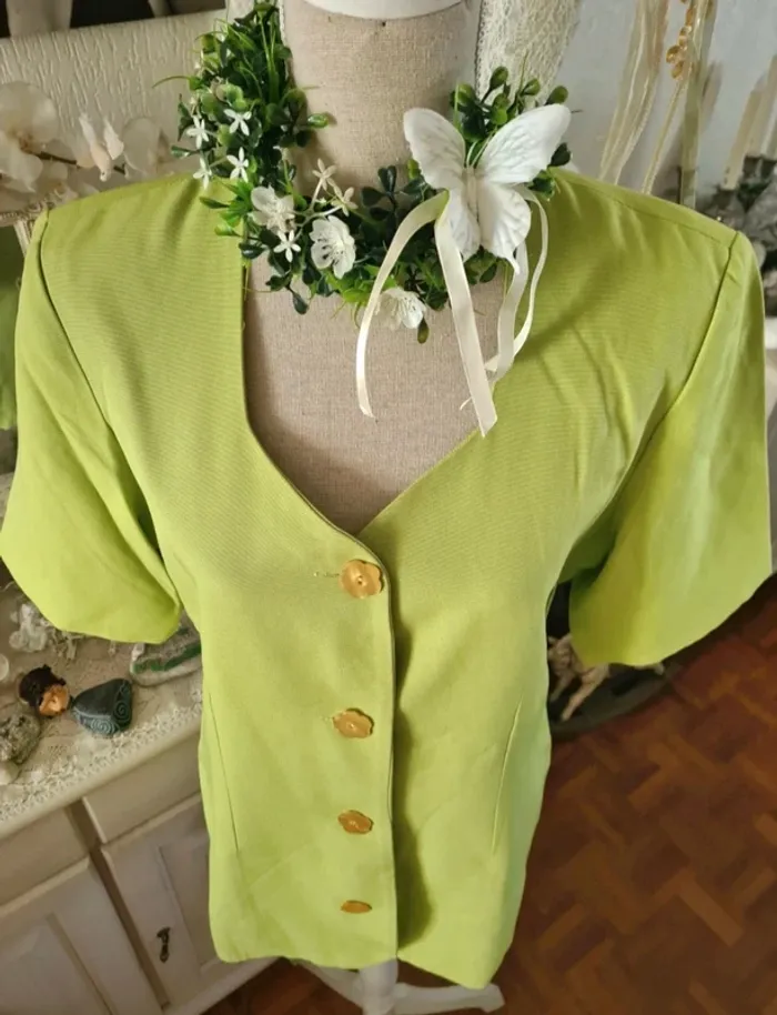 Blaser Veste verte Promod Taille 42
Fermeture boutonnée
Doublée - photo numéro 3