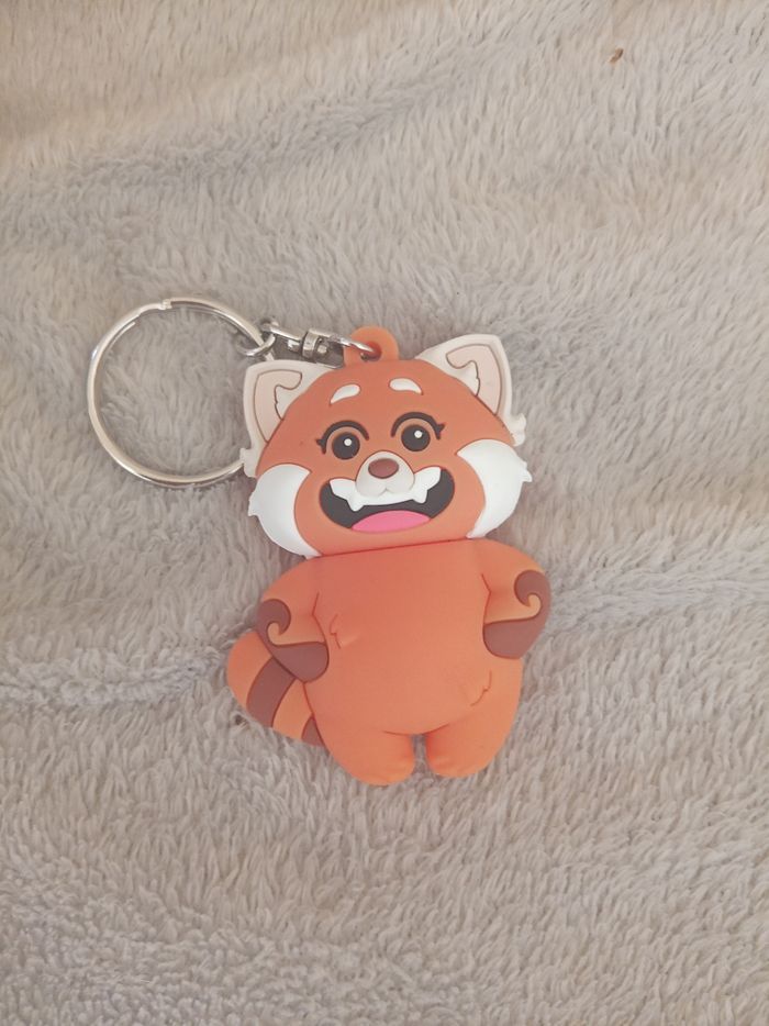 Porte clé Alerte rouge Disneyland Paris neuf