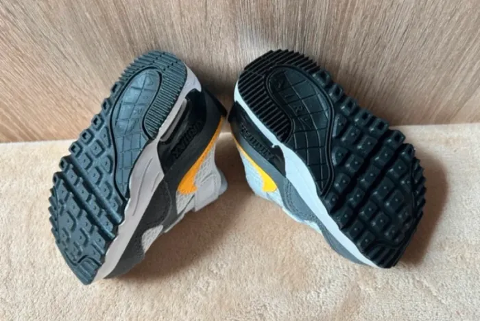 Air Max systm taille 19.5 neuves - photo numéro 7