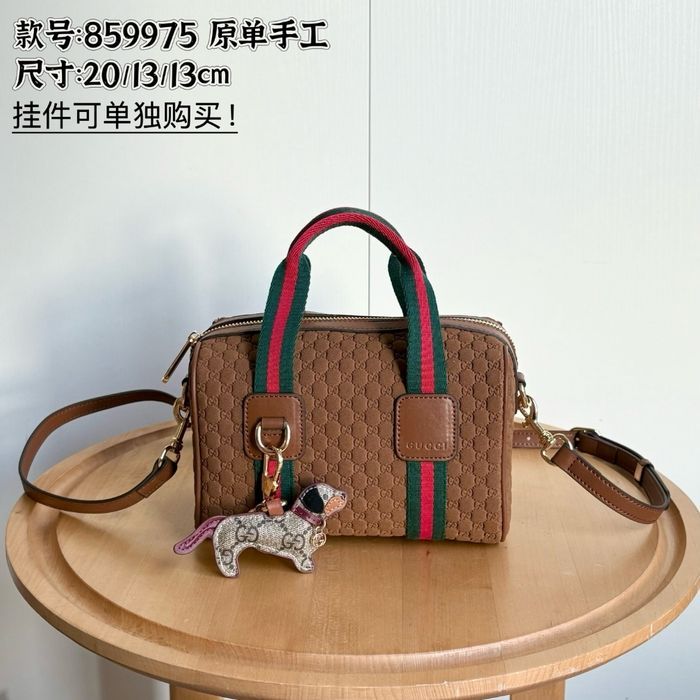 Gucci  859975