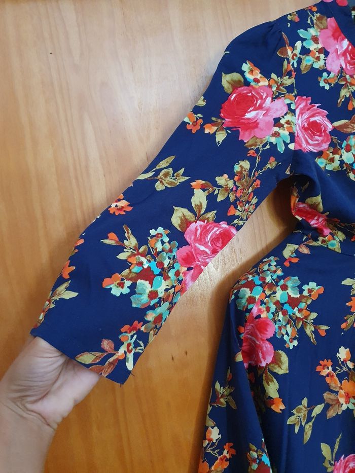 Robe style années 60 - Heart & Roses- Automne/ Hiver - Fille - 10 ans - TBE - photo numéro 3