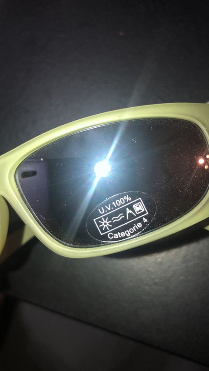 Lunette de soleil garçon kaki - photo numéro 4