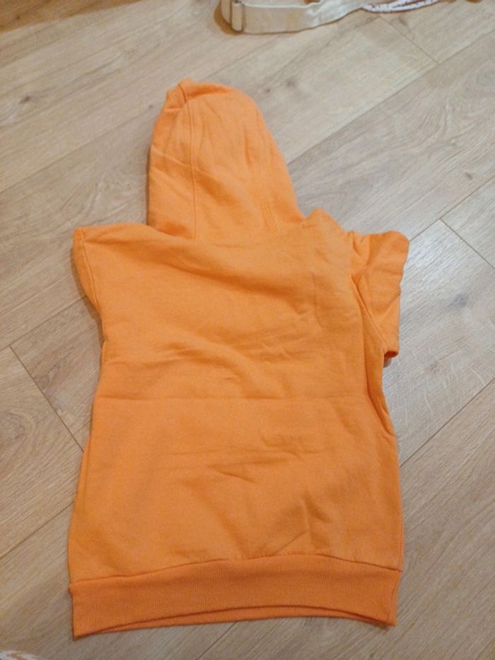 Sweat à capuche 8ans - photo numéro 4