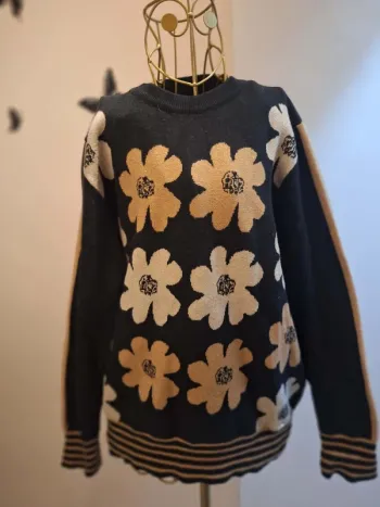 Pull fleuri