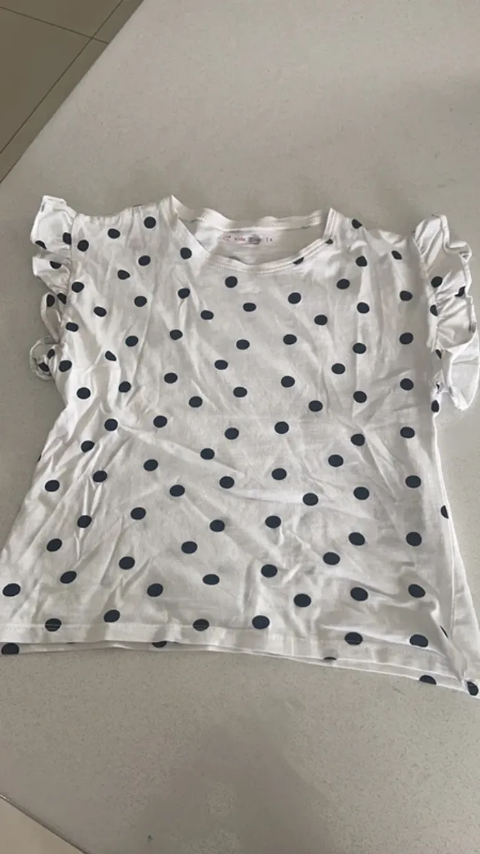 Tee shirt  taille 8ans