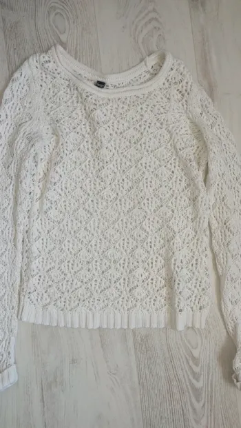 Pull blanc dentelle